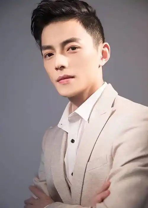 智勋自曝已结婚生子上热搜为呆妹儿澄清网友赚够了没关系