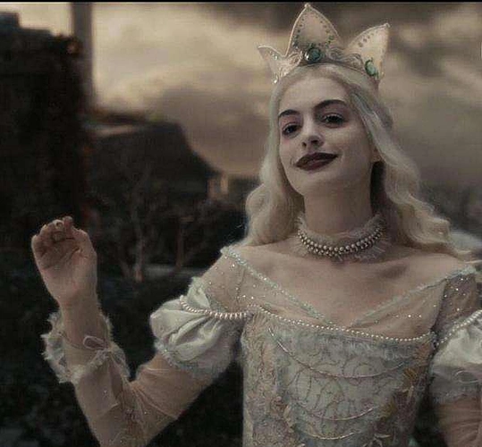 q1:格林童话黑暗原版贵族套牌确实是挺保值的,一只能用.