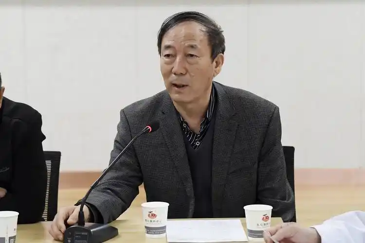 泰化医院院长刘德才致欢迎辞