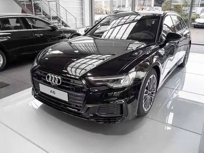 奥迪新款a6进店实拍搭20t插混动力内配液晶大屏