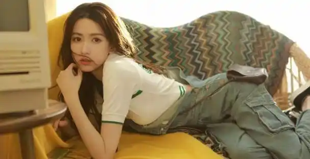 向佐女朋友不止她一个婚礼上向太豪赠7位数彩礼应采儿凭啥