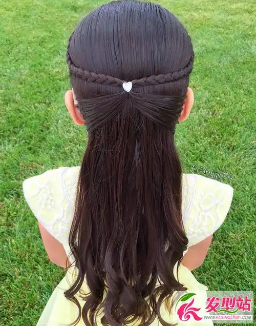 儿童编发大全20例 小女孩舞蹈表演编发图片