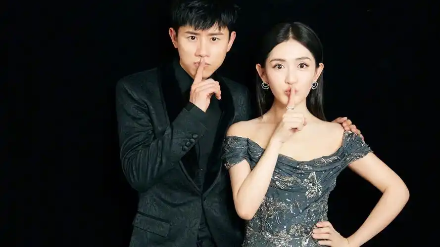 谢娜睡前给张杰语音说爱你,喊老公语气娇羞,网友直呼真夫妻甜齁