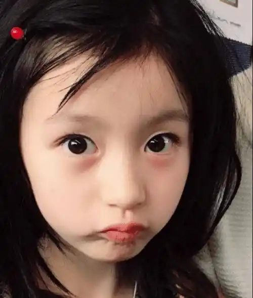 00后童星晒2023年照,张籽沐成大姐姐,赵今麦清新,裴佳欣太漂亮_纪姿