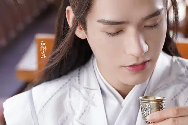 咱就是说,酷那个修图师傅p1 是岭还叫天涯客时,温客行的第一张人物