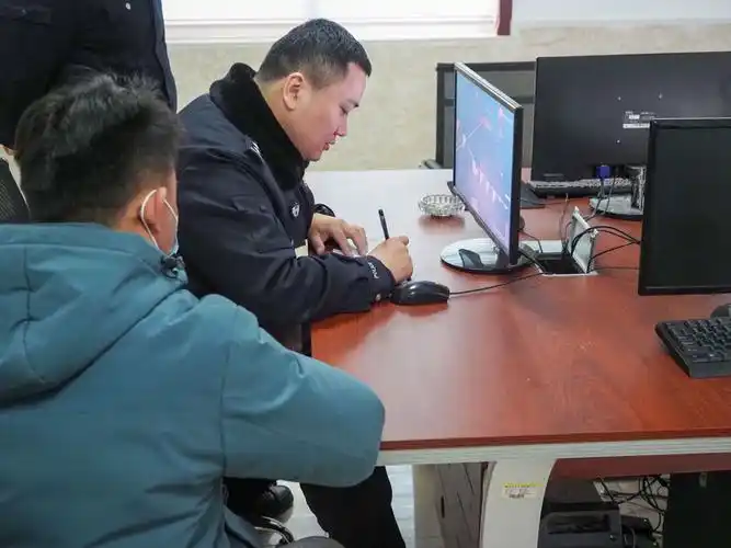 新春走基层丨徽王庄派出所民警于晓解决群众大小事守护一方平安年