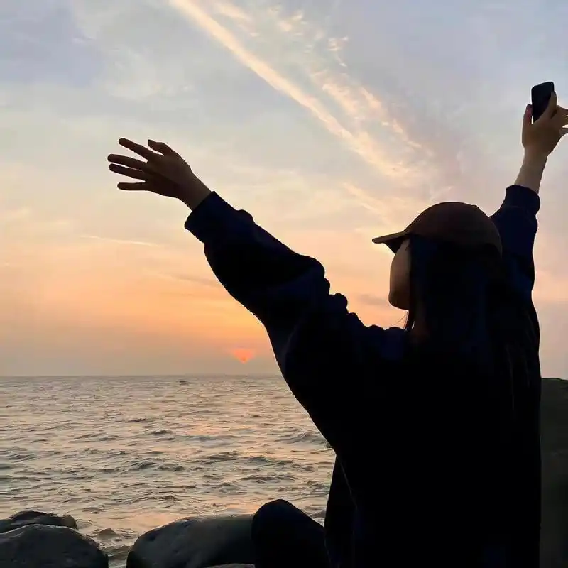 微信女生高级感头像