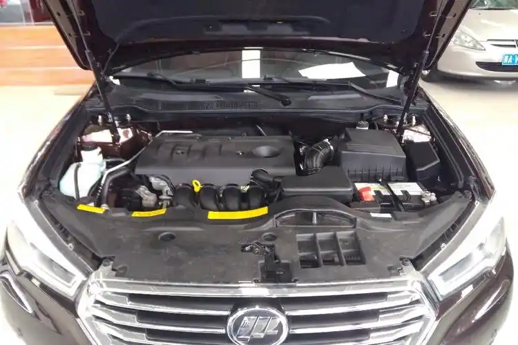 力帆汽车 力帆820 2015款 1.8l 手动舒适型