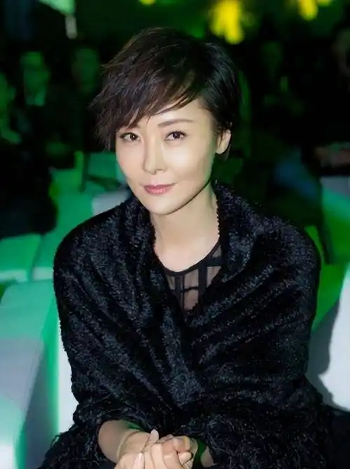 柯蓝:背景比韩雪还强大,我不是黄志忠小三,50岁我也不想结婚