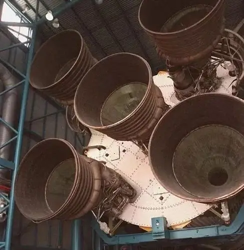 但是毕竟我们火箭运载能力也不断提高,允许我们发射更大重量