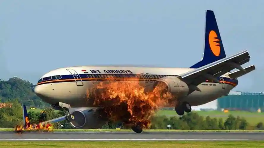 飞机在跑道上颠簸迫停爆炸,每秒都是那么惊心动魄!