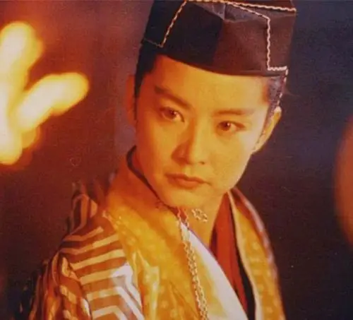 图林青霞女扮男装古装电影是什么东方不败造型英武不乏柔情