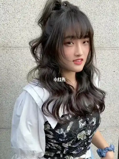 烫发风格~~扎起来少女感十足9294千万不可以错过的神仙发型集美们