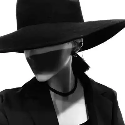 欧美风黑白头像