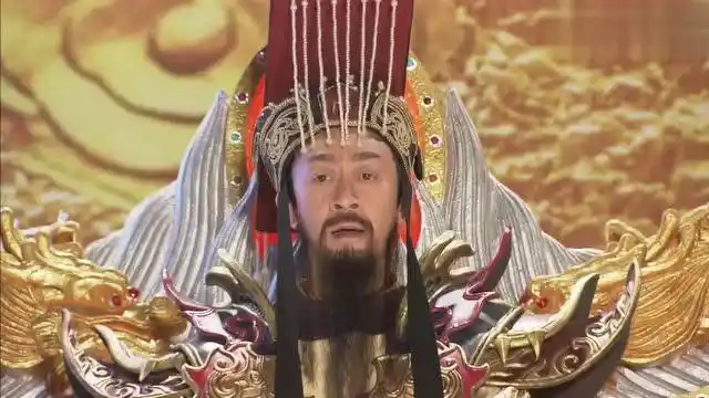 六小龄童当玉帝真累,既要安抚群臣,还要解决顽固石敢当