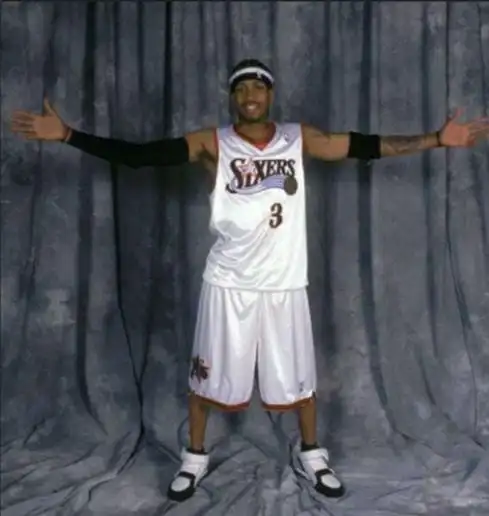 臂展也是重要的静态天赋,艾弗森也是属于"长臂怪".