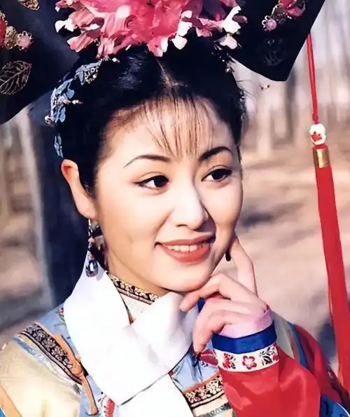 林心如老到认不出!穿宽松 t恤满脸苍老,素颜出镜如寻常大妈!