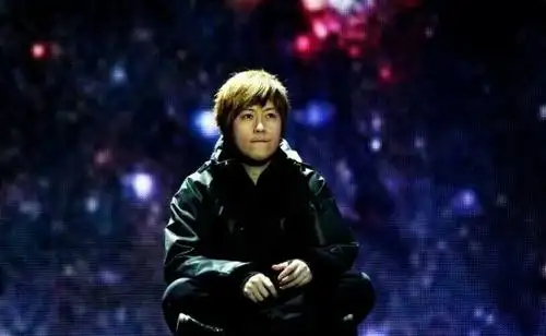 "五月天"阿信:很幸运能用音乐养活自己