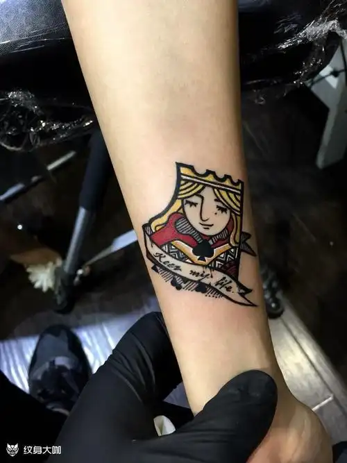 女生小臂内侧女王小图_纹身图案手稿图片_danny的纹身作品集