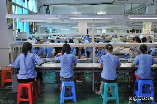 东莞作为曾经的世界工厂,在多年前聚集了千万级的外来务工人员,这其中