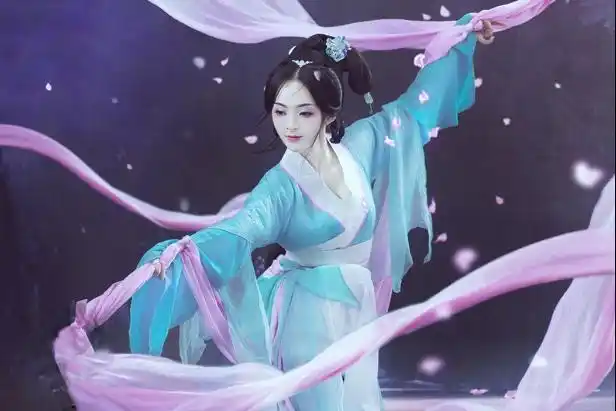 原创诗词:赵飞燕这个带有传奇色彩的女子,鸟语乐意为她写诗歌