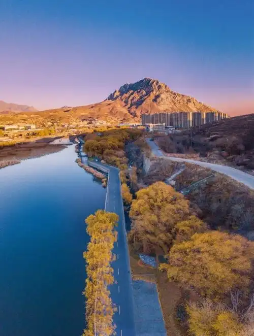 张家口鸡鸣山秋色