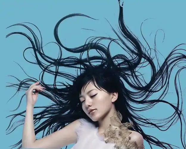 ps怎么抠很长的头发的,求详细点的