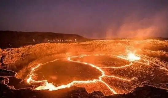 美国黄石火山:已经沉睡了60万年,被称为"世界上最大的活火山"|岩浆