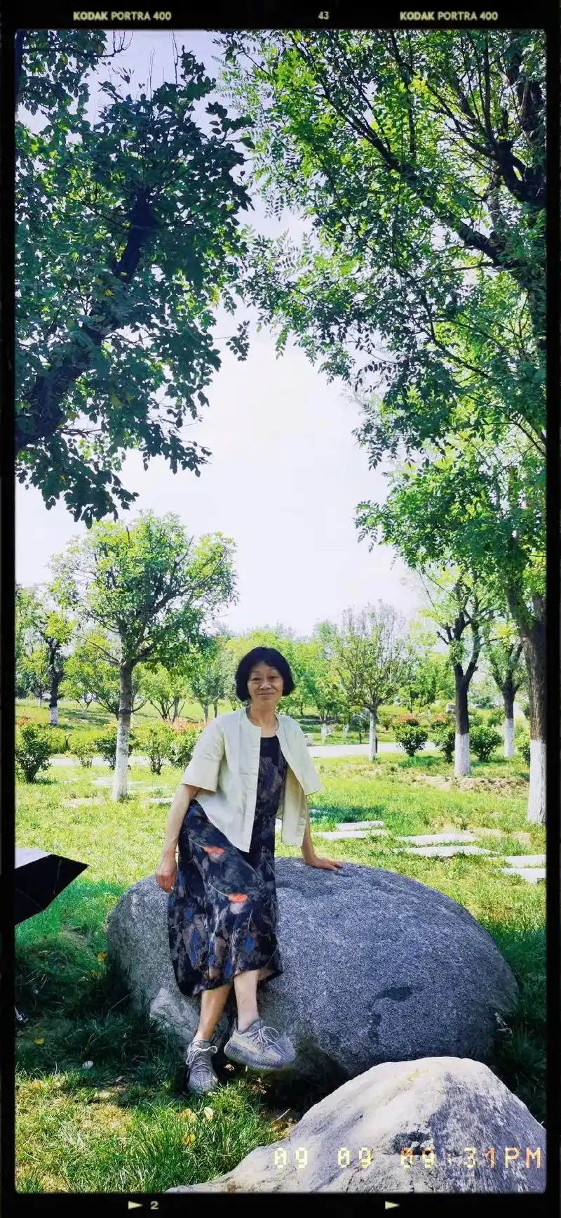 回首望,岁月无痕;向前看,阳光明媚#月满中秋 #花好月圆人长 - 抖音