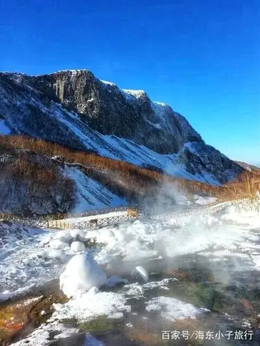 想体验高山踏雪的乐趣么?长白山北景区开放500米瀑布踏雪线路