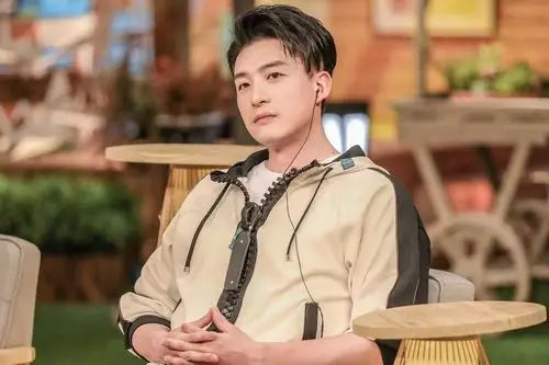 孙艺洲《喜欢你我也是2》互怼李汶翰 理性分析网络恶意