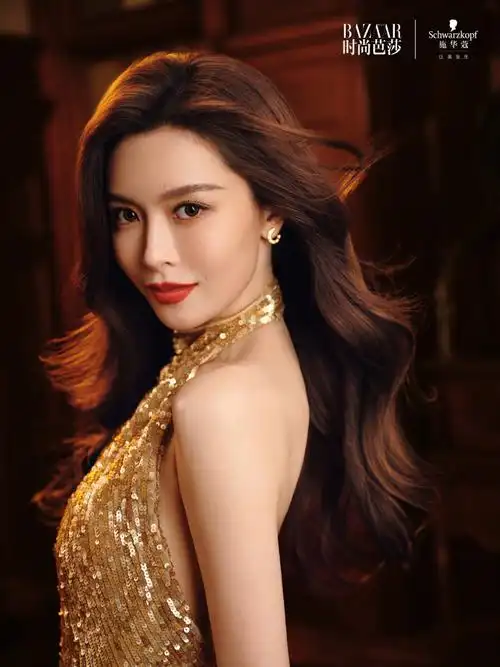 跨越时空与地域,融汇经典与时笔,当风格万变的文咏珊@janiceman文咏珊