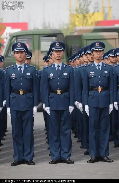 07式预备役军装和迷彩服《24p》