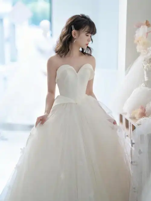 梦幻春日限定心形抹胸缎面轻纱苏州婚纱