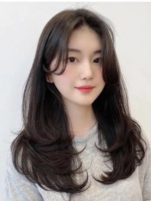 2021年女生最火发色发型推荐