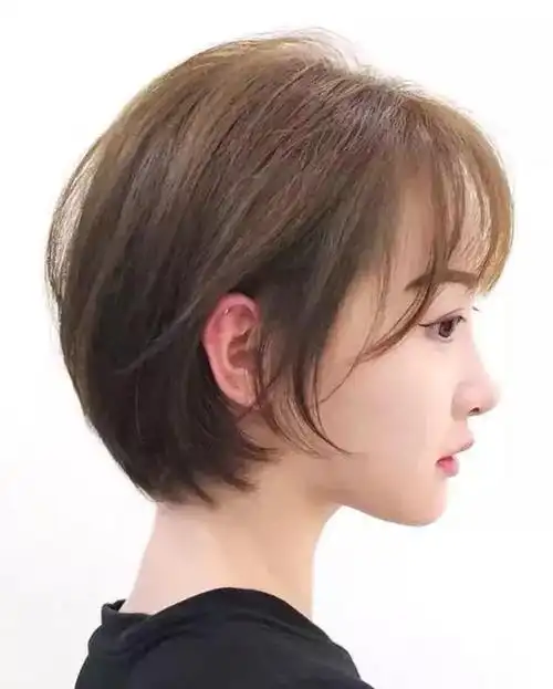 方脸适合卷发,圆脸短发更美(学生短发发型女圆脸图片) - 冷求网