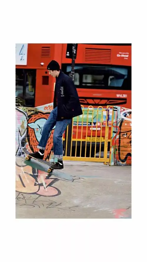 壁纸wtaps来了军事风的友达请举手