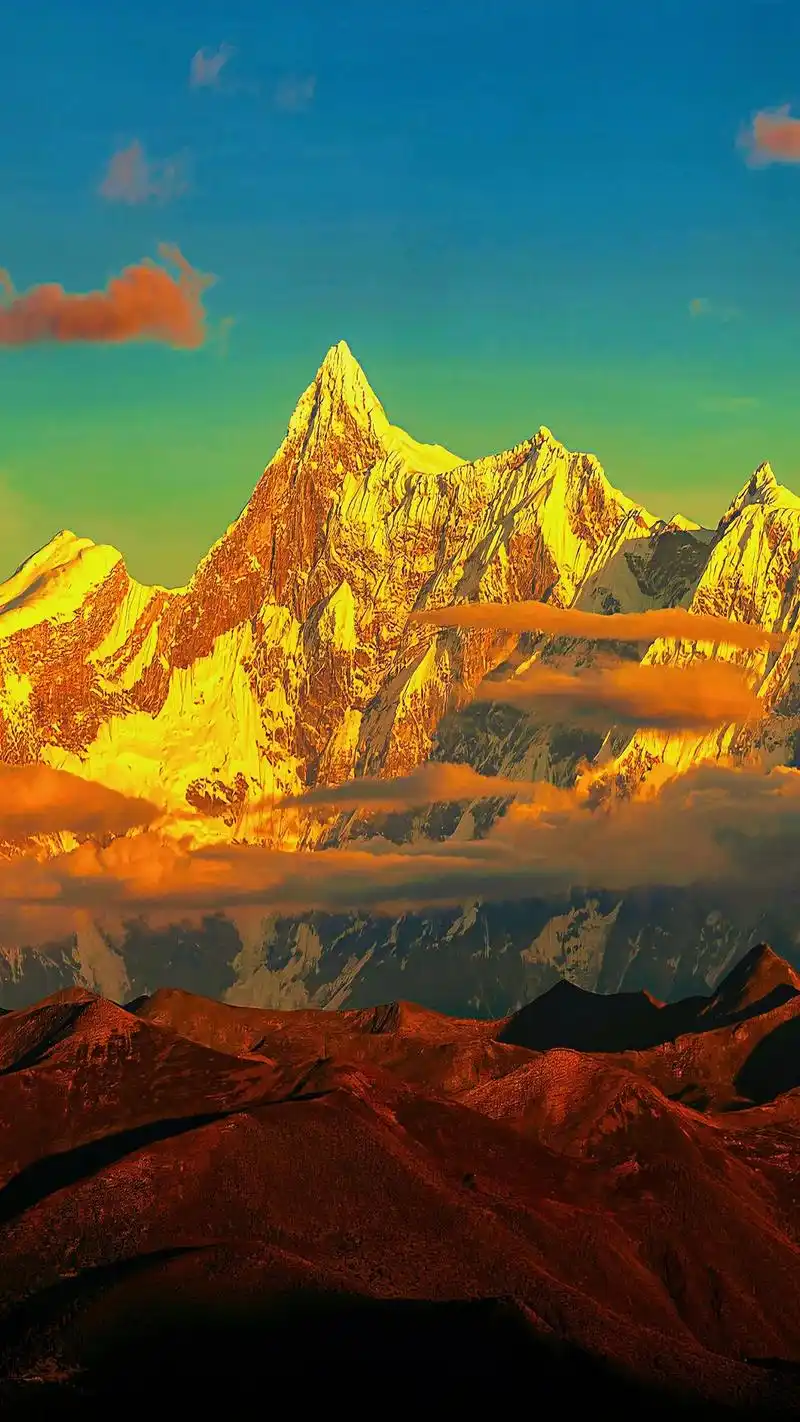 我看到了日照金山,看到人一年到头都有好运.#图文伙伴计划 # - 抖音