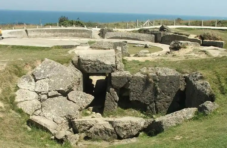 诺曼底上的巨型碉堡海军的舰炮无法轰烂吗? - 知乎