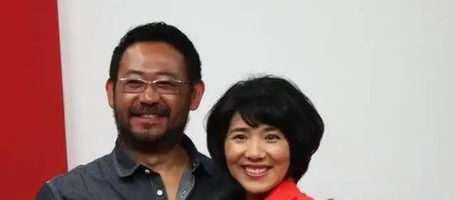 毕业就结婚,35年来恩爱如初,他们才是模范夫妻|宋妍|相爱|姜武|恋爱