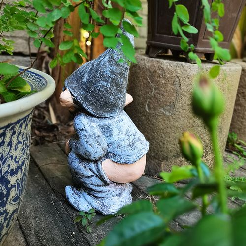 一楼花园草坪装饰造景拉屎小男孩农村喜感人物户外