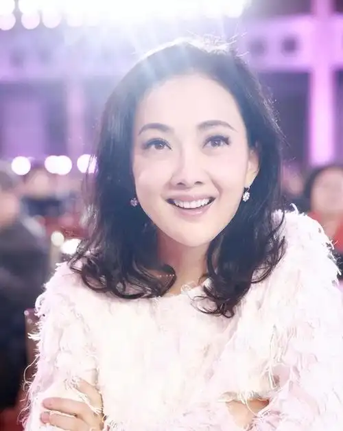 美女歌手任静个人资料