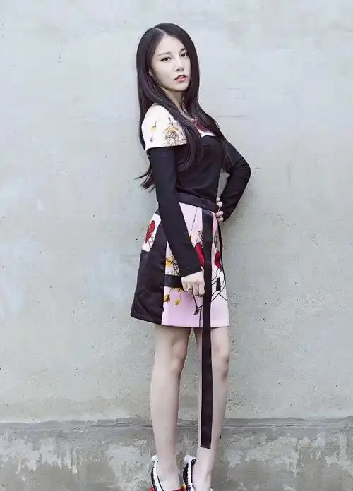 继乔任梁去世后女歌手本兮逝世 盘点本兮生前的美照!