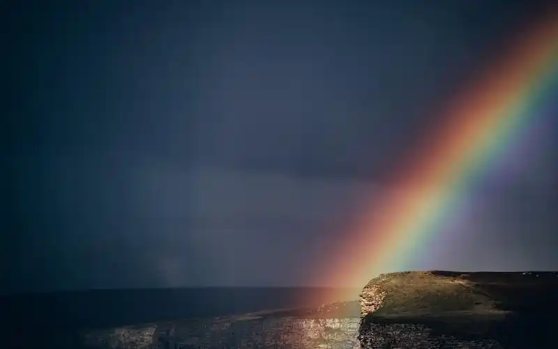 唯美绚丽的彩虹风景图片桌面壁纸