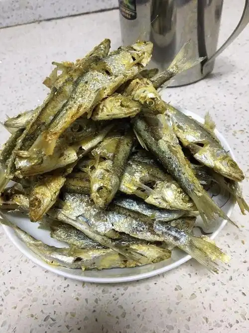 闲着无事,油炸小白条.