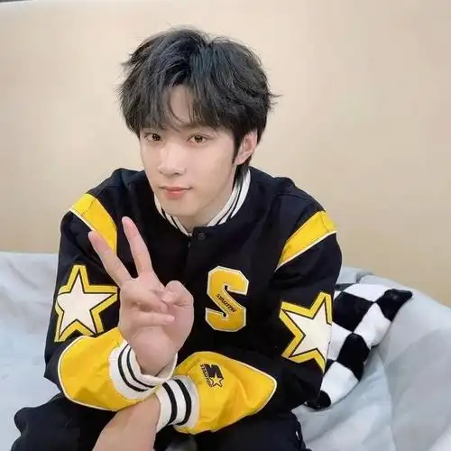 孙亦航丨严浩翔丨黄明昊丨连淮伟丨刘宇丨虞书欣丨孔雪儿丨郑乃馨丨小