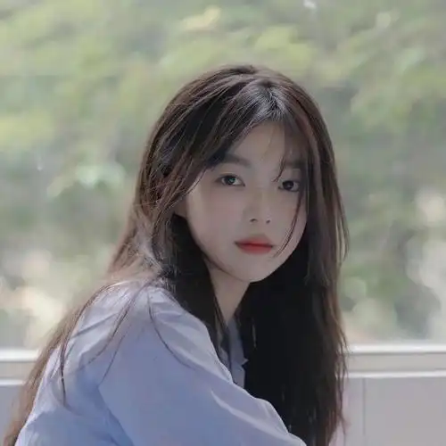 散落人间的温柔女生头像