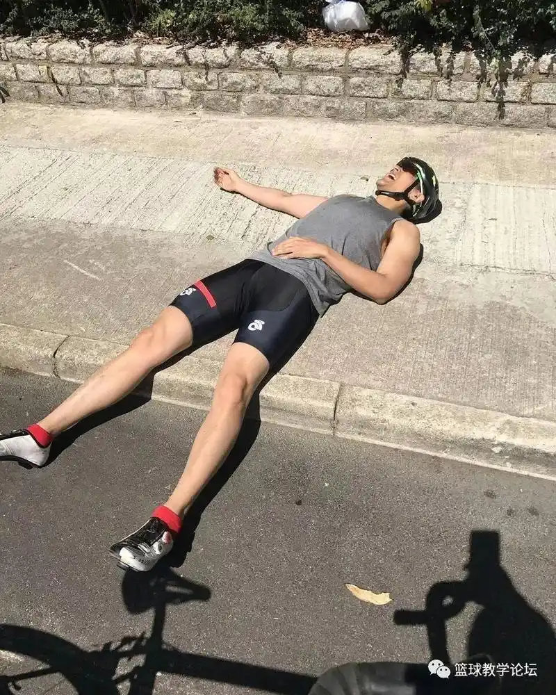 你知道吗?彭于晏的开挂人生,是从打篮球开始