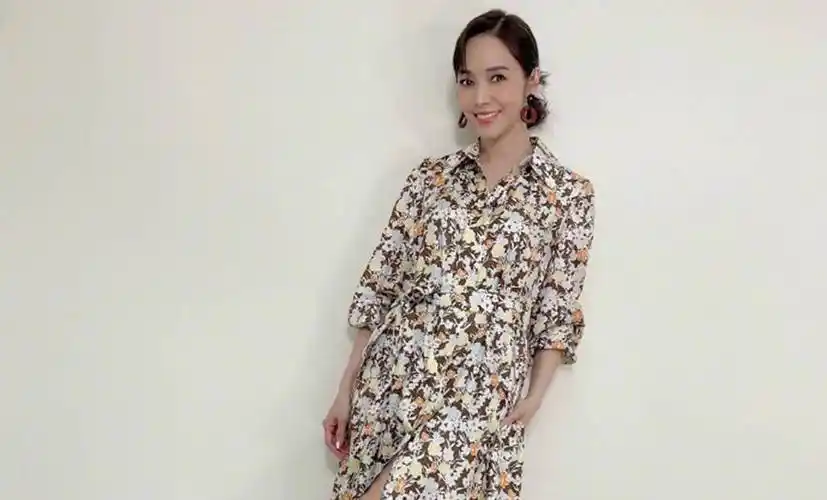 原创林月云昔过往被挖出侯佩岑感动紧拥母你尽全力保护我