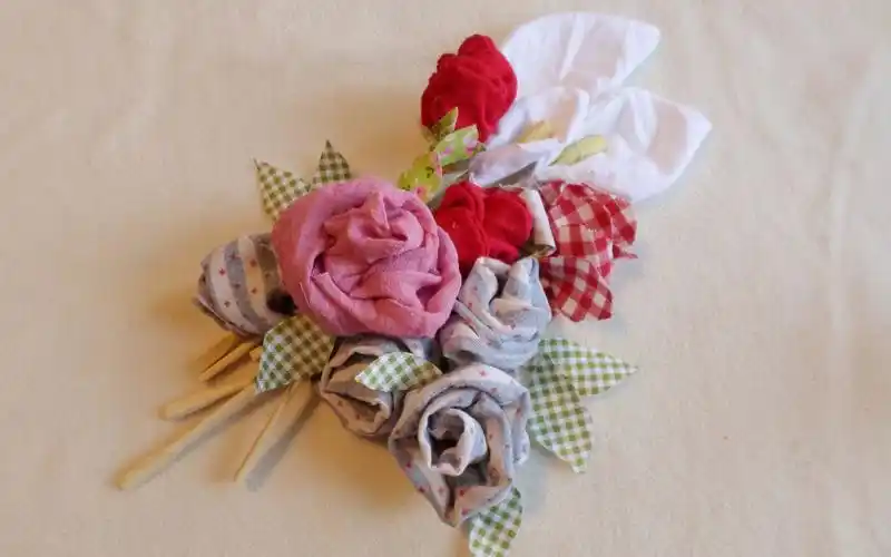 【拾缘】分享几种手工拼布花朵的做法(立体篇)